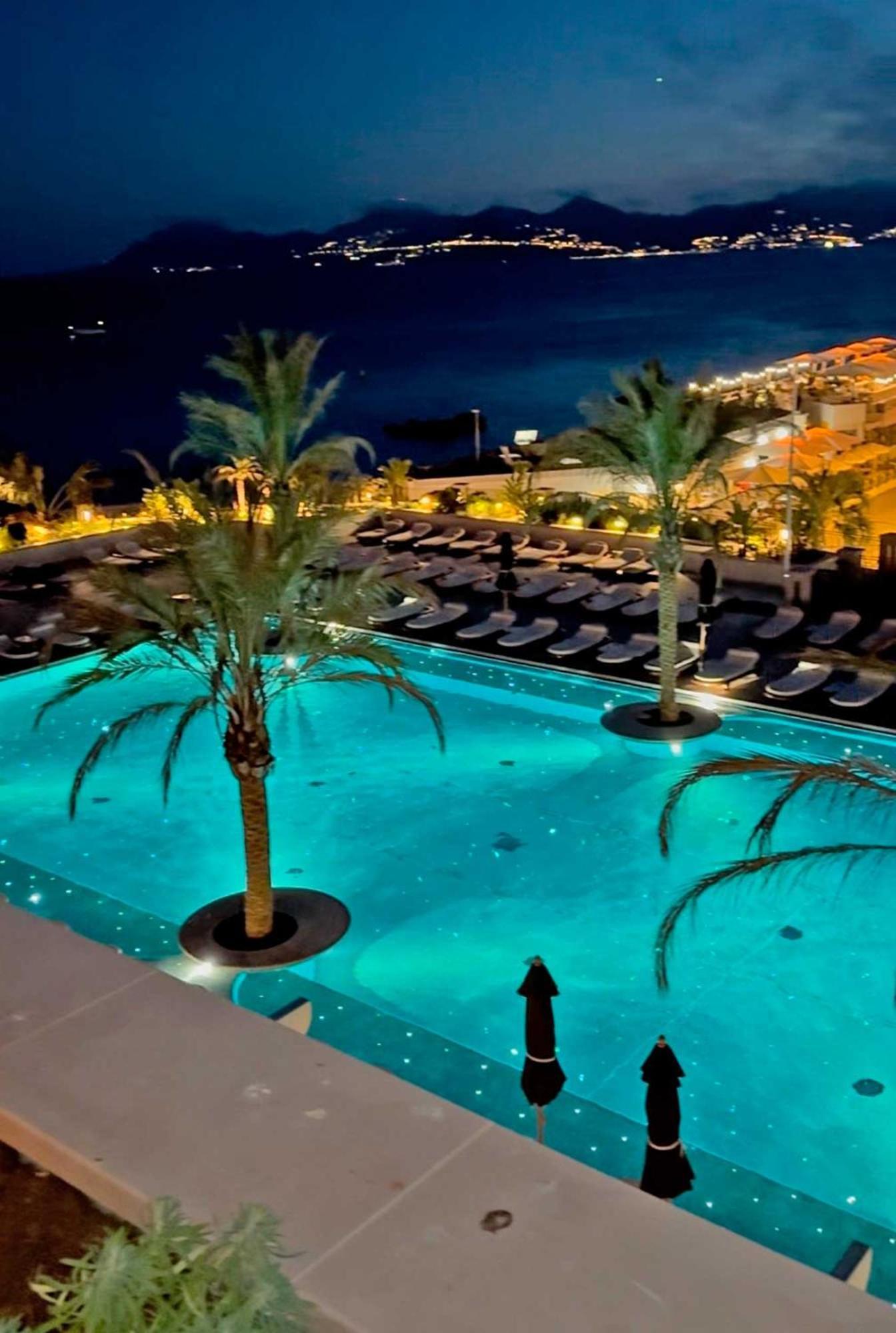 Luxury Family 2Br - Prime Location, Walk To Beach & Shopping, Sunny Balcony - Totolulu Cannes Hoche Luaran gambar
