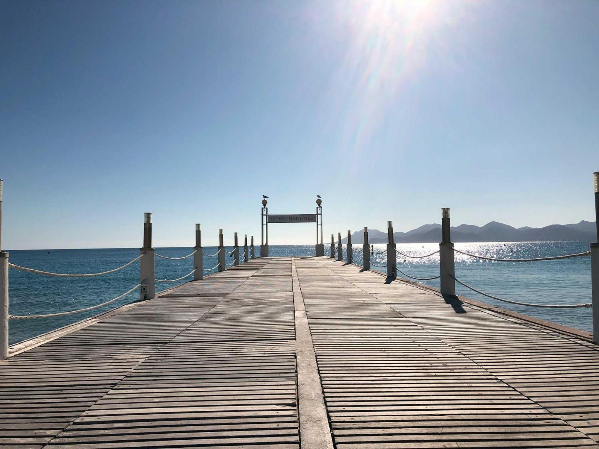 Luxury Family 2Br - Prime Location, Walk To Beach & Shopping, Sunny Balcony - Totolulu Cannes Hoche Luaran gambar